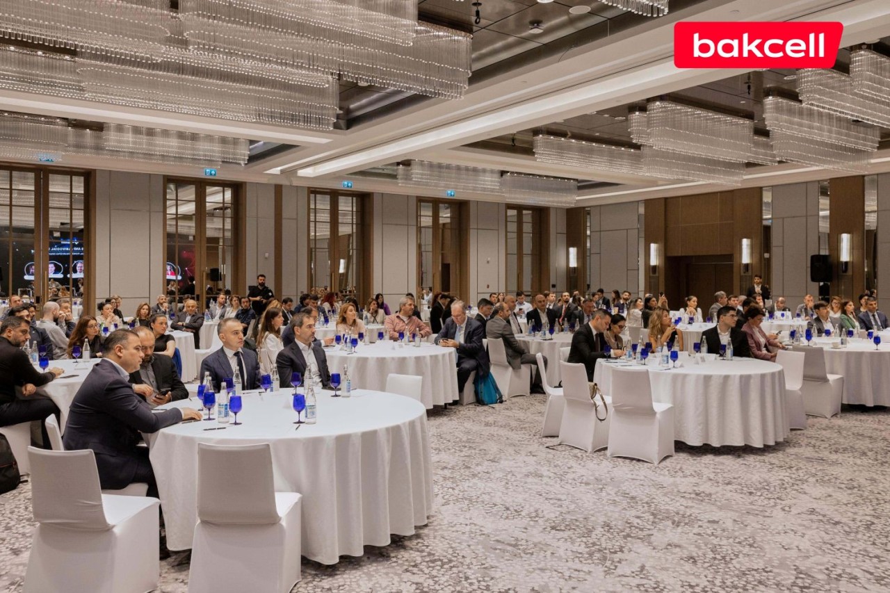 “Bakcell” “İnnovasiyalar və süni intellekt” konfransının əsas tərəfdaşı oldu