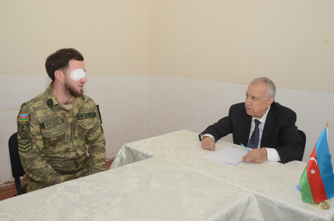 Malik İsaqov vətəndaşların problemlərini dinlədi - FOTOLAR