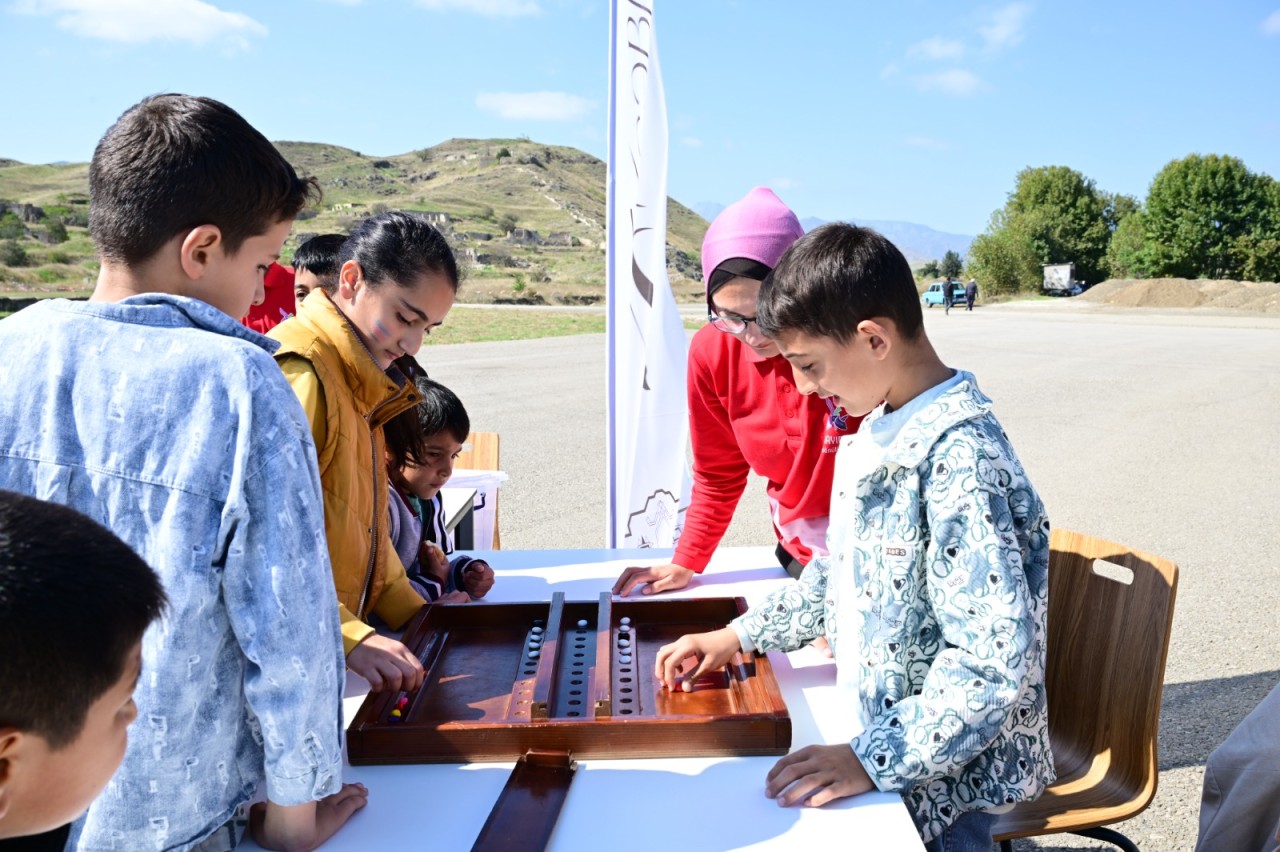 Cəbrayılda "Qarabağ – obyektivdən tarixə" adlı fotosərgi açıldı - FOTOLAR