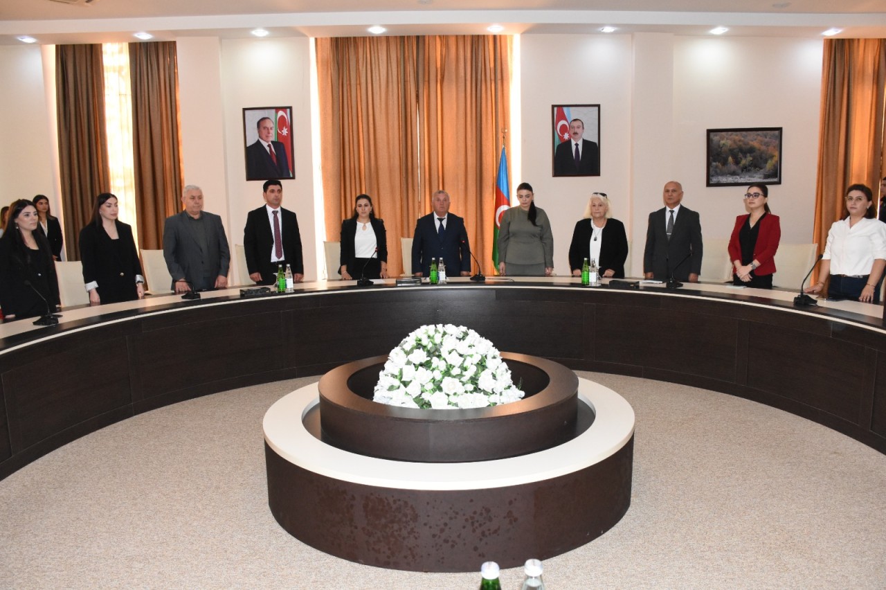 Qaradağda "Tarixi seçim” mövzusunda dəyirmi masa keçirilib - FOTOLAR