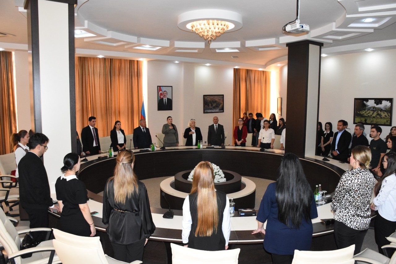 Qaradağda "Tarixi seçim” mövzusunda dəyirmi masa keçirilib - FOTOLAR