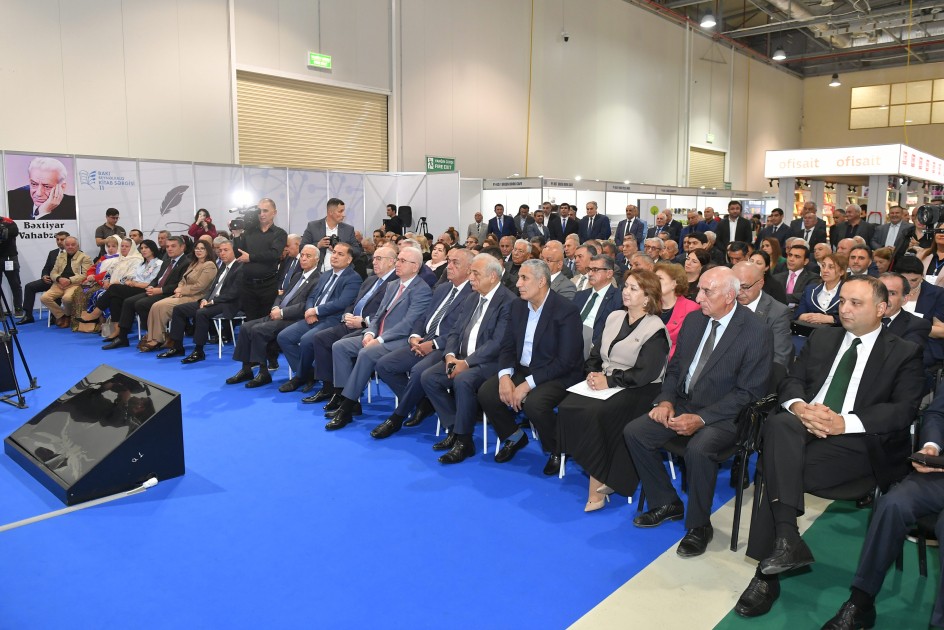 “Bayquş və qarovulçu” kitabının təqdimatı keçirildi - FOTOLAR