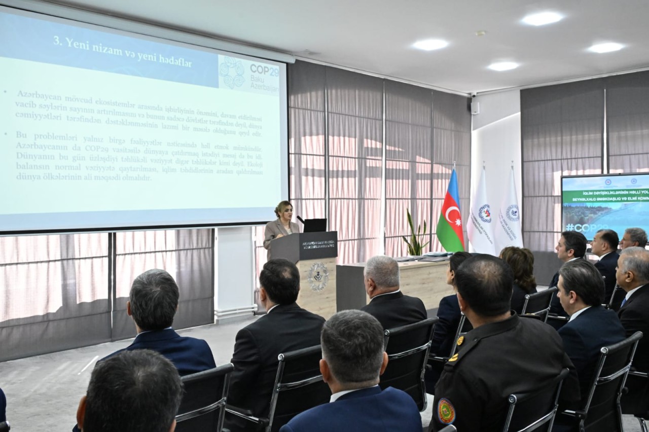 AƏSMA-da COP29-a həsr edilən elmi nəşrin təqdimatı olub - FOTOLAR