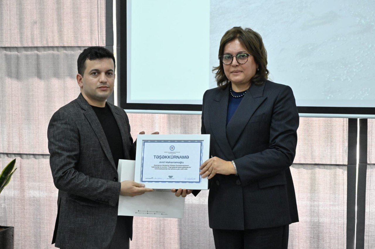 AƏSMA-da COP29-a həsr edilən elmi nəşrin təqdimatı olub - FOTOLAR