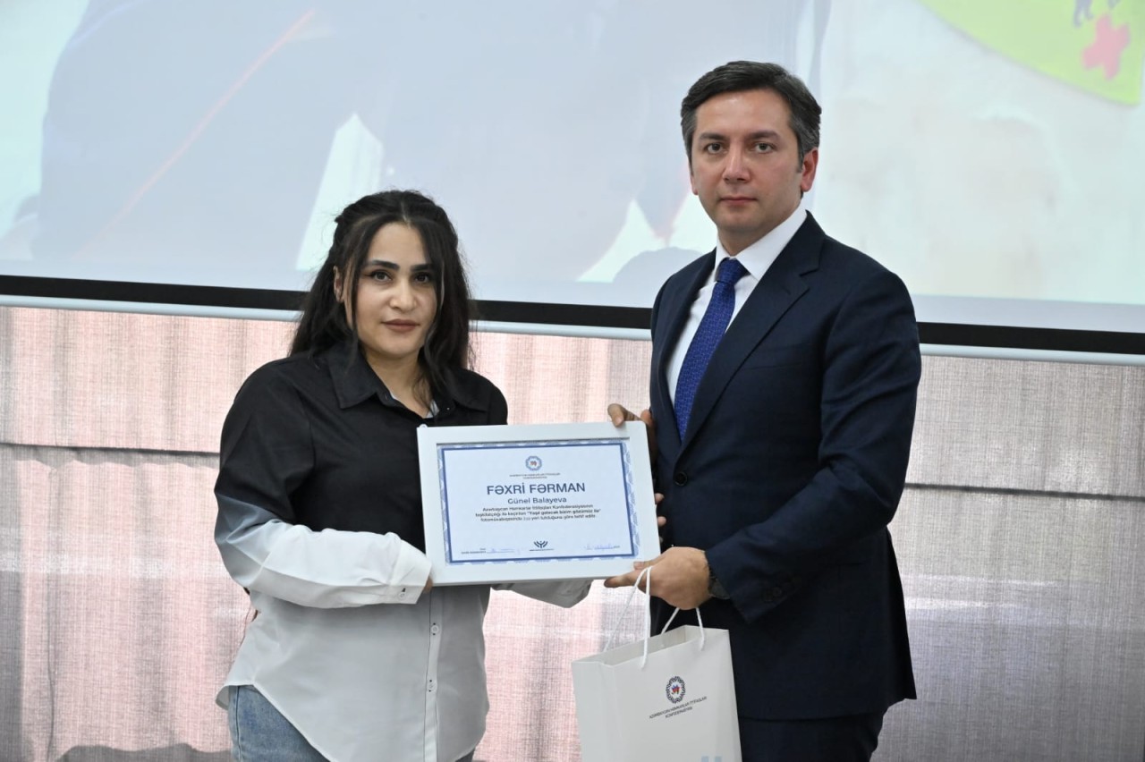 AƏSMA-da COP29-a həsr edilən elmi nəşrin təqdimatı olub - FOTOLAR