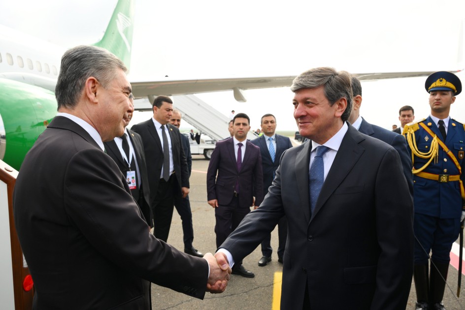 Berdiməhəmmədov Azərbaycana gəldi - FOTOLAR