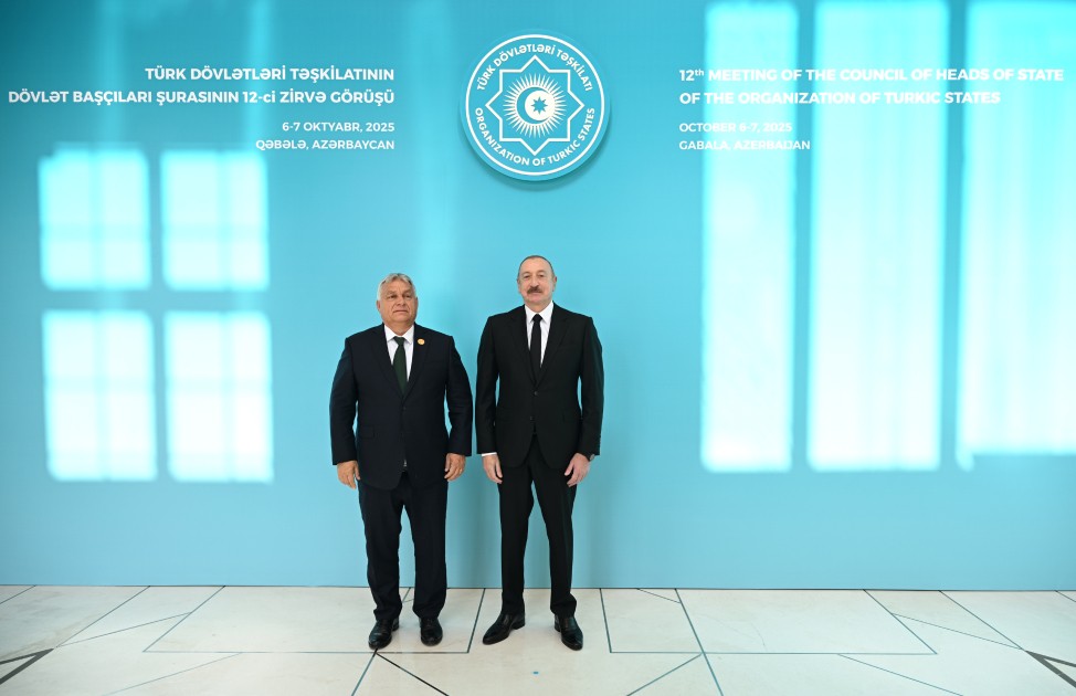 İlham Əliyev Qəbələdə qonaqları qarşıladı - VİDEO (YENİLƏNİB - FOTOLAR)