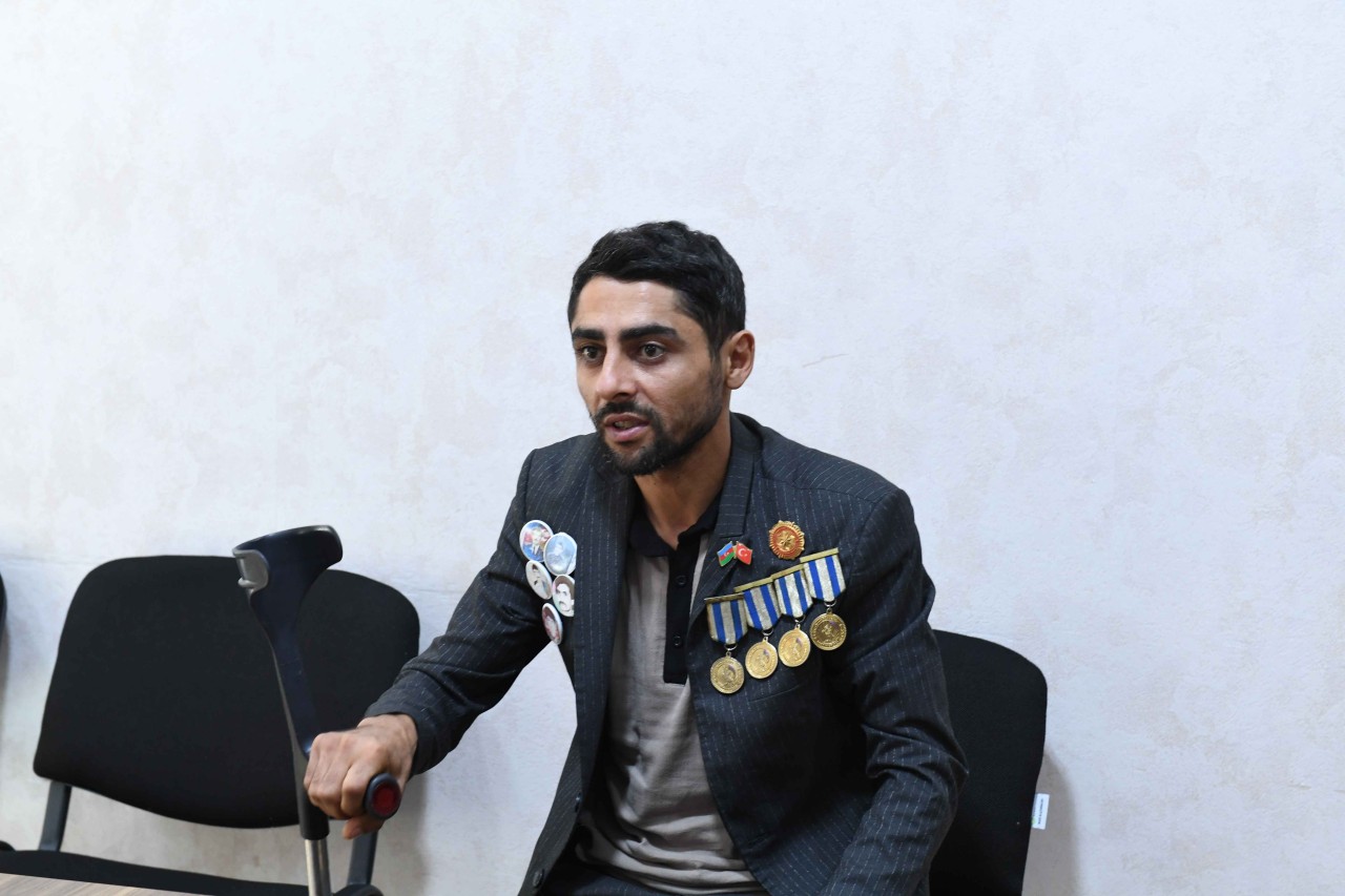 Rövşən Rzayev vətəndaşların müraciətlərini dinlədi - FOTOLAR