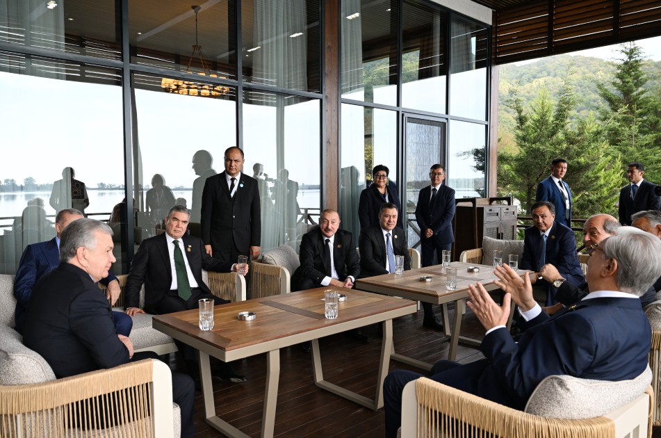 Qəbələdə liderlərin şərəfinə rəsmi nahar verildi - FOTOLAR