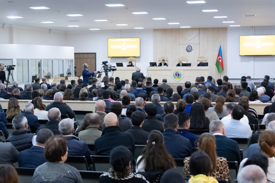 Vardanyan zərər verdikləri ilə üz-üzə - FOTOLAR