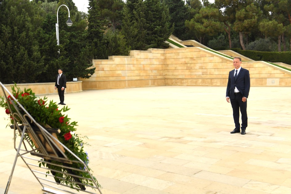 Xorvatiya parlamentinin sədri Ulu Öndərin məzarını və Şəhidlər xiyabanını ziyarət etdi - FOTOLAR