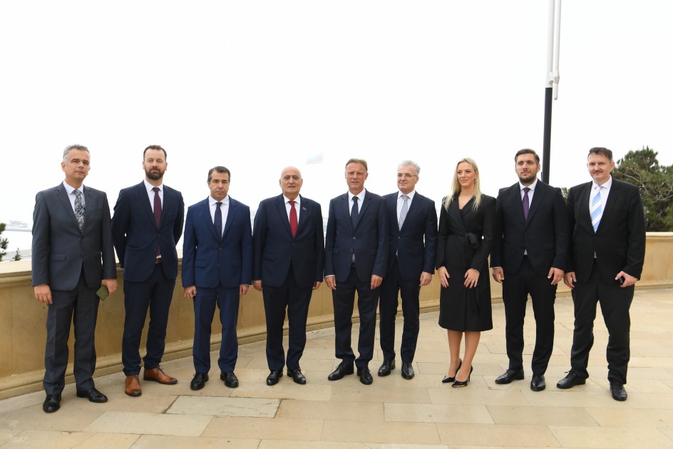 Xorvatiya parlamentinin sədri Ulu Öndərin məzarını və Şəhidlər xiyabanını ziyarət etdi - FOTOLAR