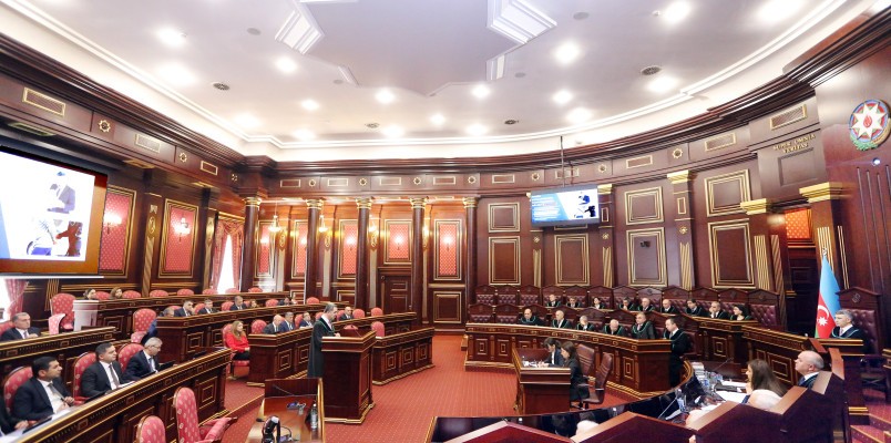 İnam Kərimov iclas keçirdi - Bu məsələlər müzakirə olundu (FOTOLAR)