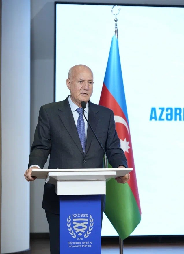 “Azərbaycanın müstəqilliyinin bərpası və xarici siyasət strategiyası” adlı tədbir keçirildi - FOTOLAR