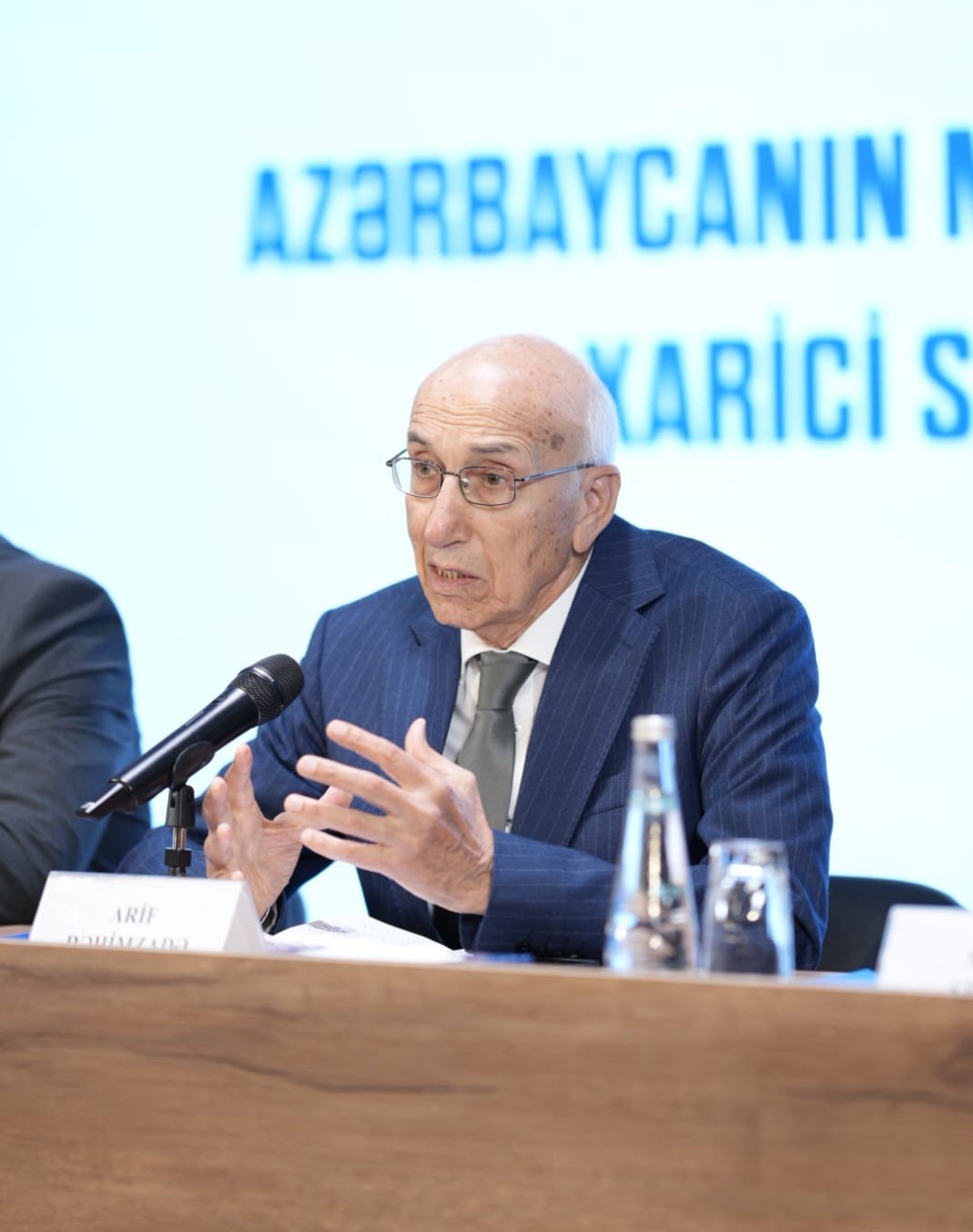 “Azərbaycanın müstəqilliyinin bərpası və xarici siyasət strategiyası” adlı tədbir keçirildi - FOTOLAR