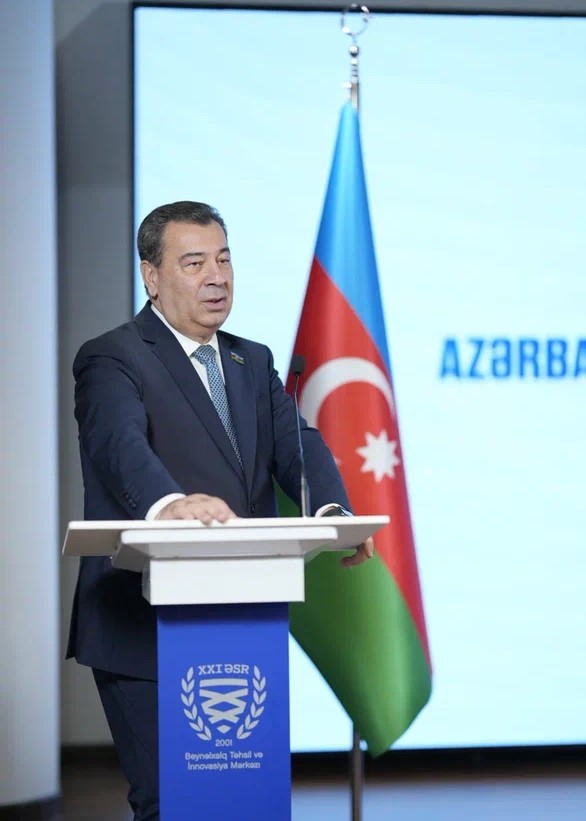 “Azərbaycanın müstəqilliyinin bərpası və xarici siyasət strategiyası” adlı tədbir keçirildi - FOTOLAR