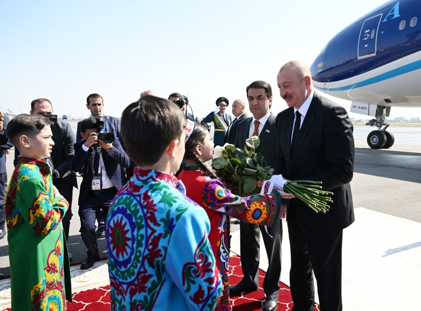 İlham Əliyevi Tacikistanda belə qarşıladılar - FOTOLAR (VİDEO)