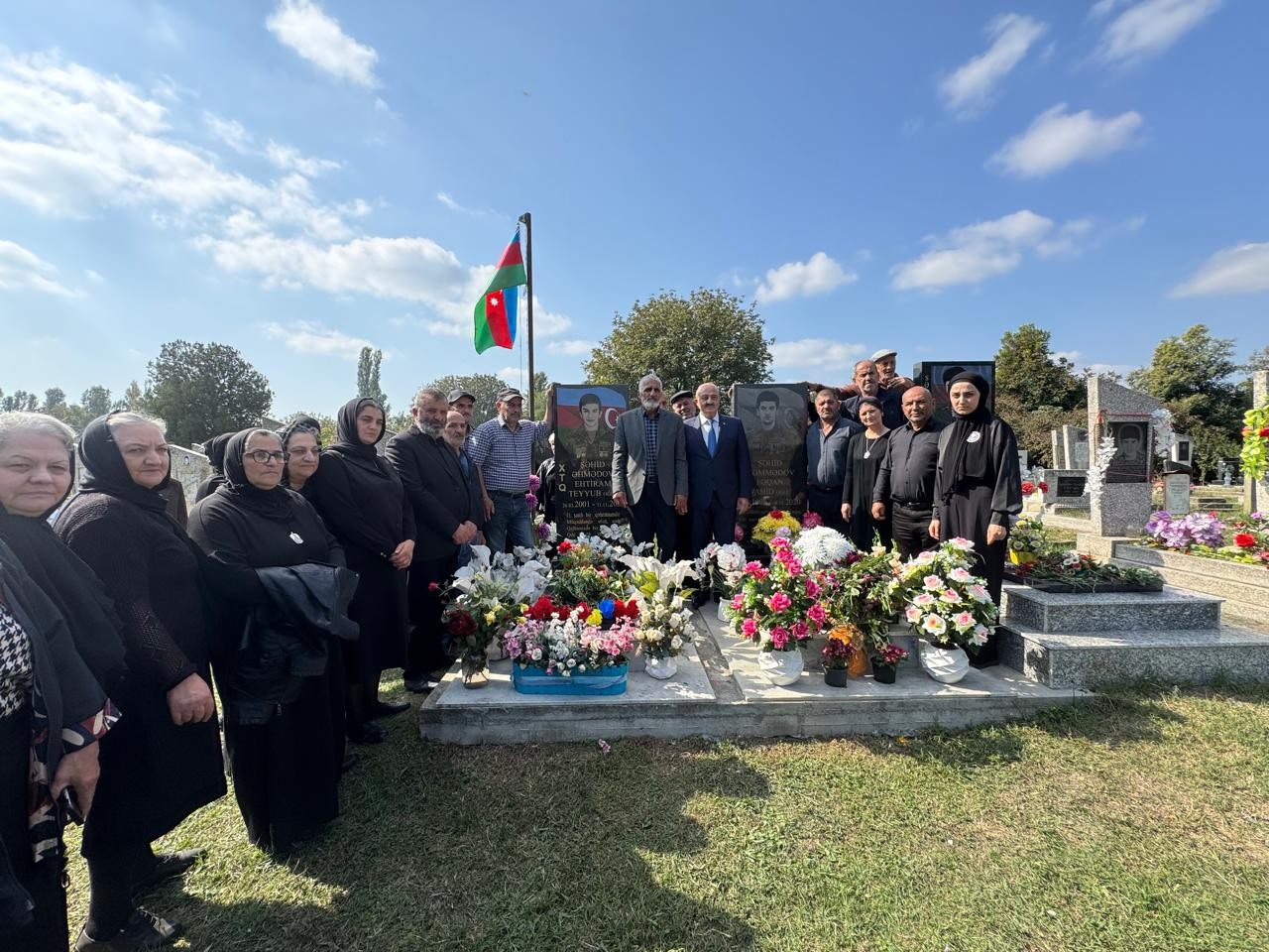 Deputat Asif Əsgərov Zaqatalada şəhidin anım mərasimində iştirak edib - FOTOLAR