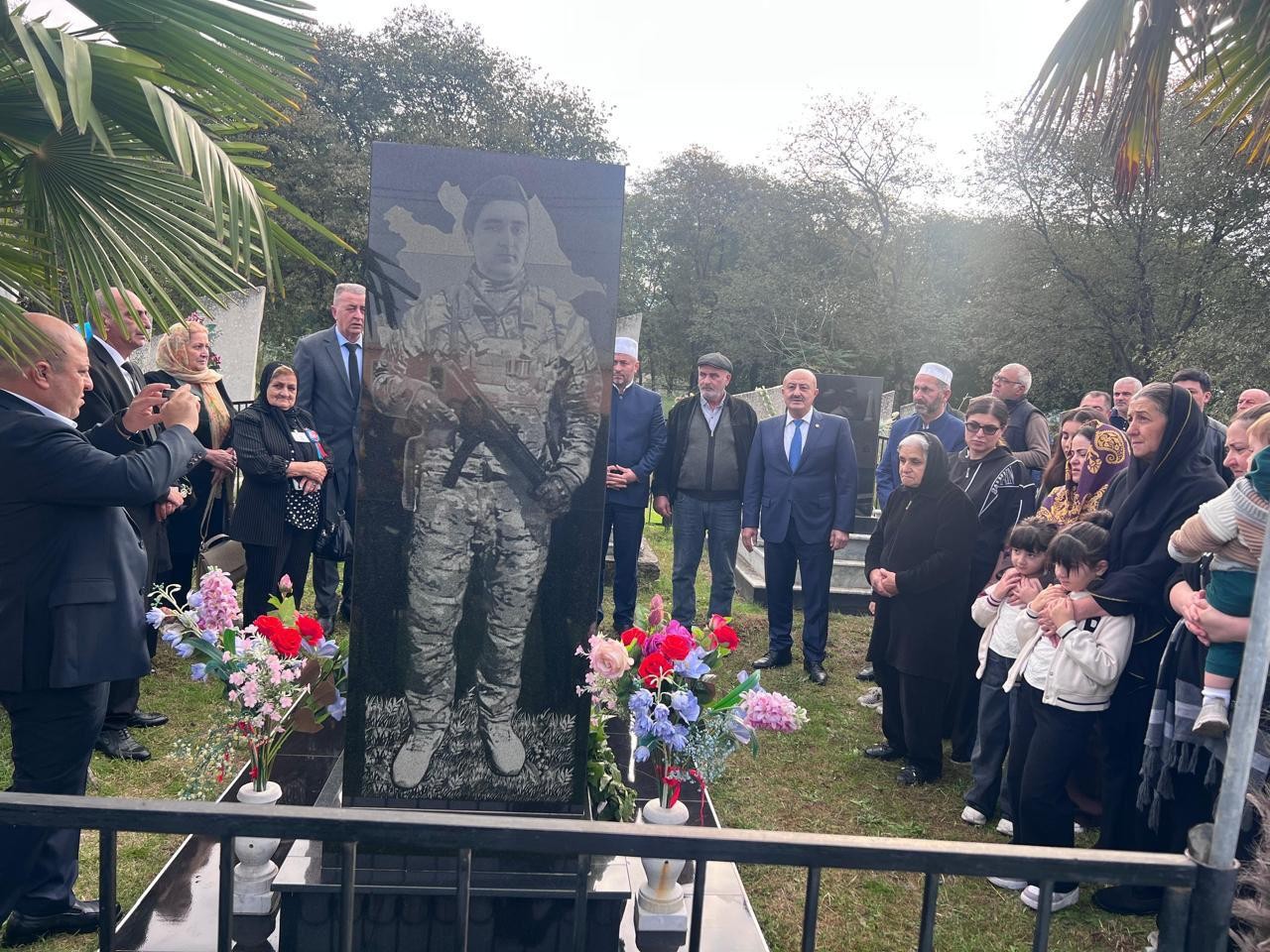 Deputat Asif Əsgərov Zaqatalada şəhidin anım mərasimində iştirak edib - FOTOLAR