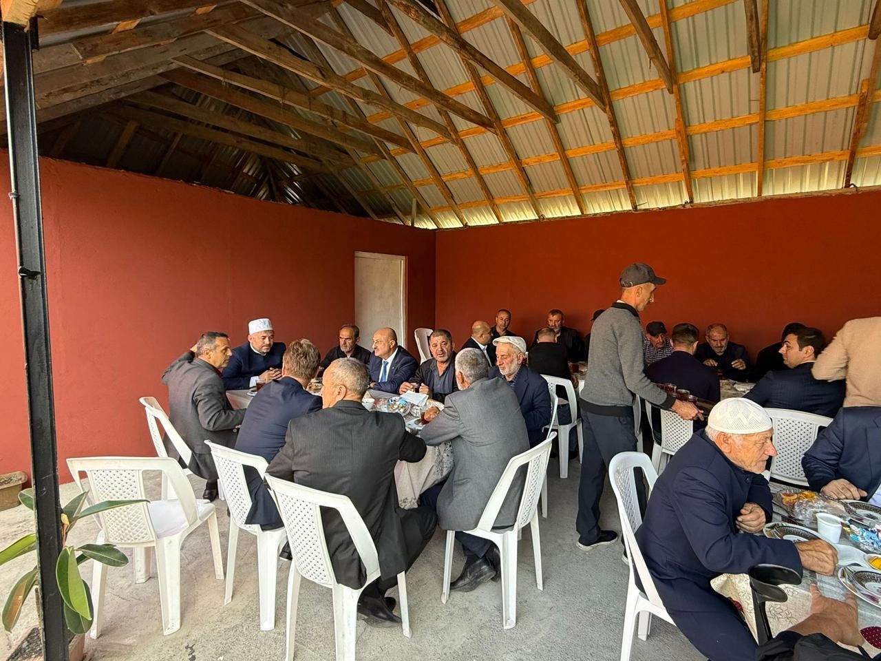 Deputat Asif Əsgərov Zaqatalada şəhidin anım mərasimində iştirak edib - FOTOLAR