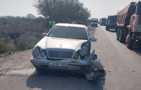 İki "Mercedes" toqquşdu - Ölən və xəsarət alanlar var (FOTO)