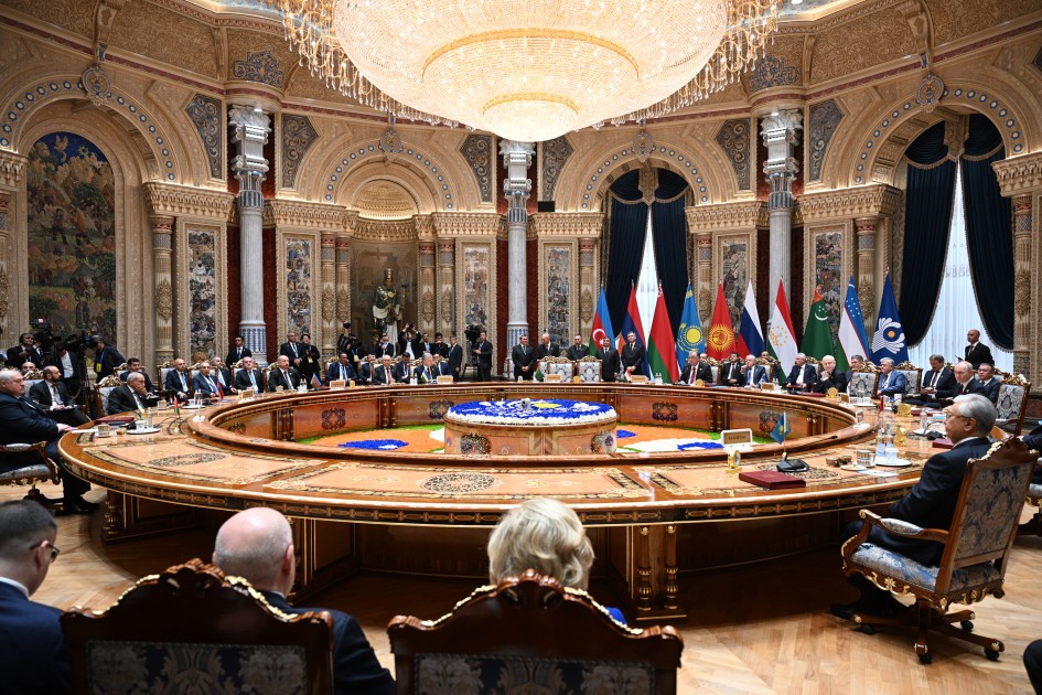 İlham Əliyev MDB Dövlət Başçıları Şurasının geniş tərkibdə iclasında - FOTOLAR (YENİLƏNİB)