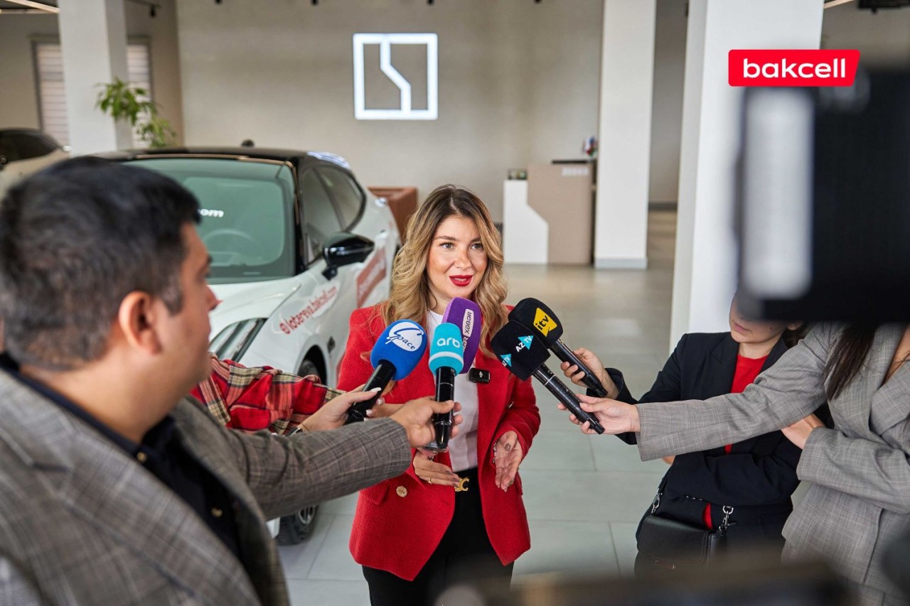 Bakcell lotereyasında ilk “Zeekr 001” qalibə təhvil verildi! - FOTO