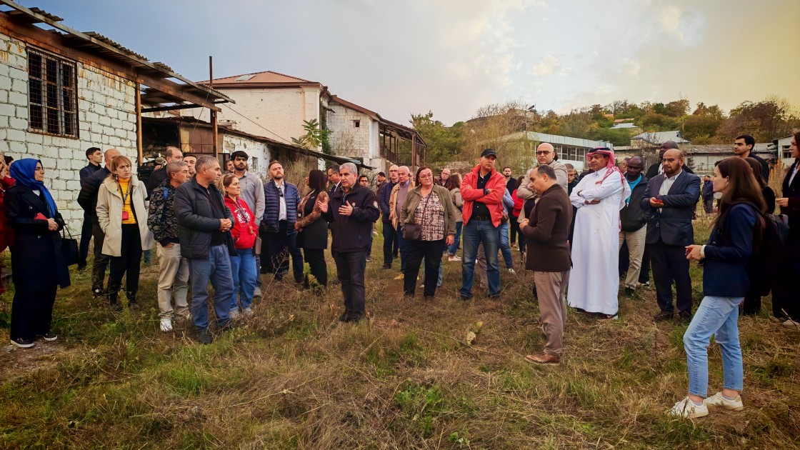 Beynəlxalq konfransın iştirakçıları Şuşa həbsxanasında - FOTOLAR