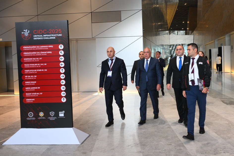CIDC-2025 tədbirinin rəsmiləri kibertəhlükəsizlik sərgisi ilə tanış olublar - FOTOLAR (VİDEO)