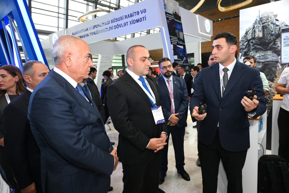 CIDC-2025 tədbirinin rəsmiləri kibertəhlükəsizlik sərgisi ilə tanış olublar - FOTOLAR (VİDEO)