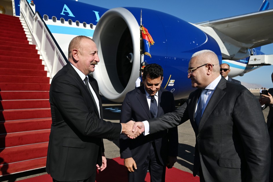 İlham Əliyev Misirə getdi - FOTO