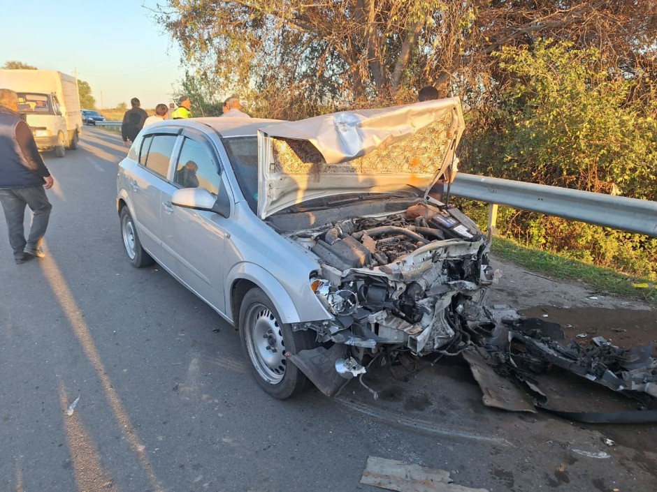 Tərtərdə avtomobillər toqquşdu - Yaralanan var (FOTO)