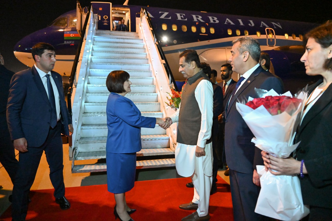 Sahibə Qafarova Pakistana getdi - FOTO