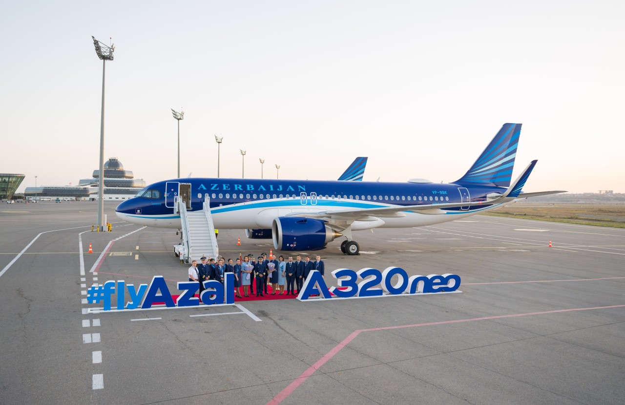AZAL-ın ikinci yeni "Airbus A320neo" təyyarəsi Bakıya gətirildi - FOTOLAR