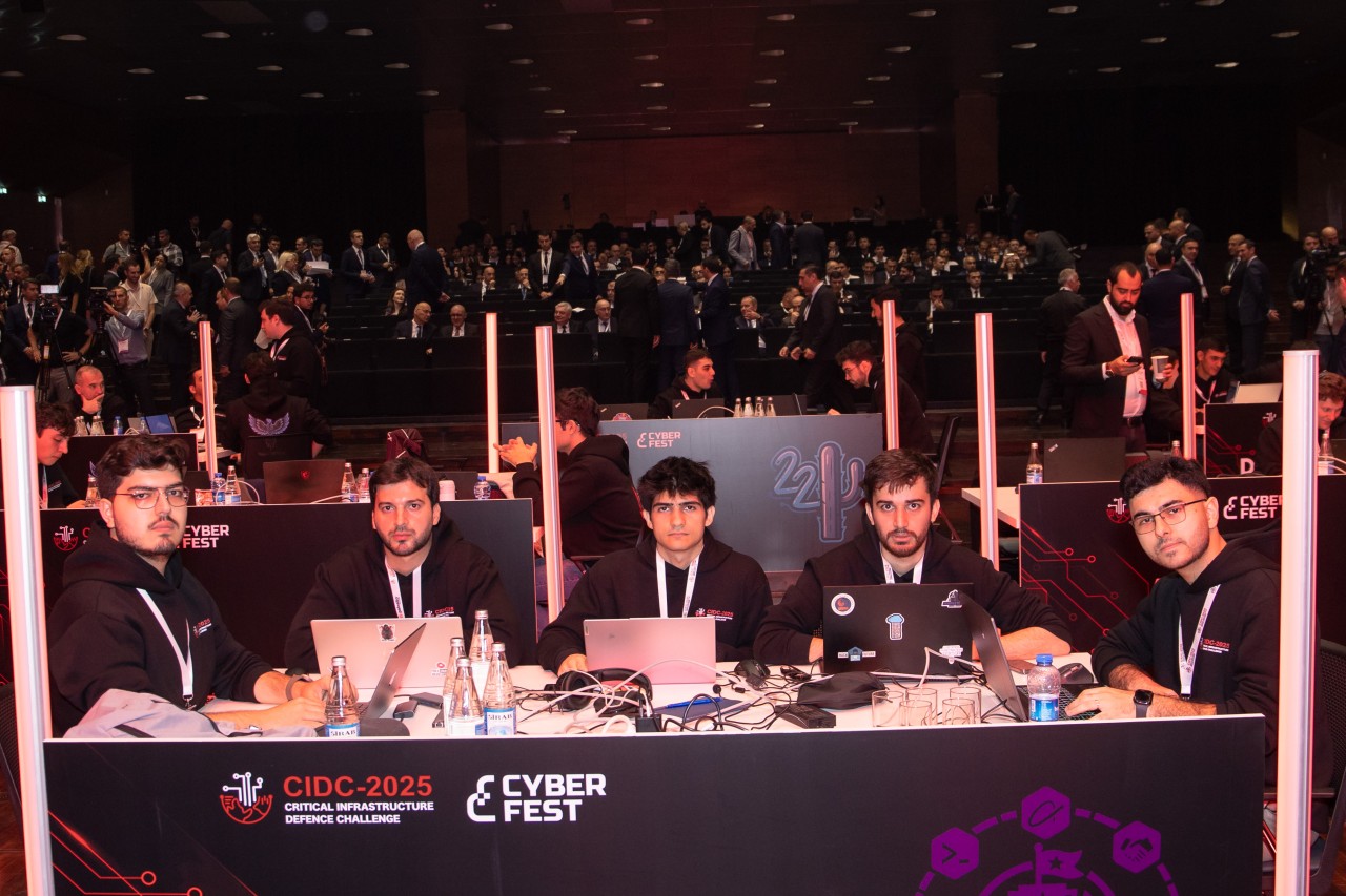 "Azercell"in kibertəhlükəsizlik komandası vitse-çempion oldu! - FOTOLAR