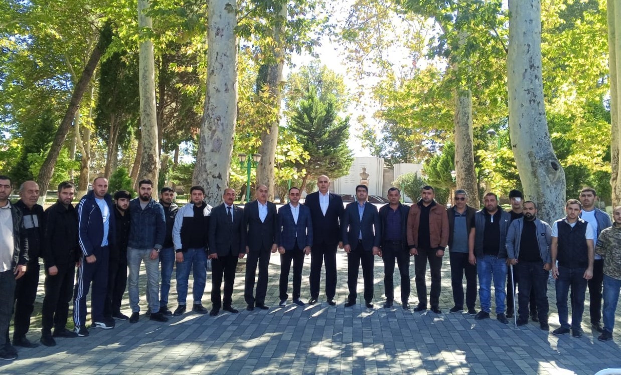 Seymur Orucov növbəti dəfə qazilərlə görüş keçirdi - FOTOLAR