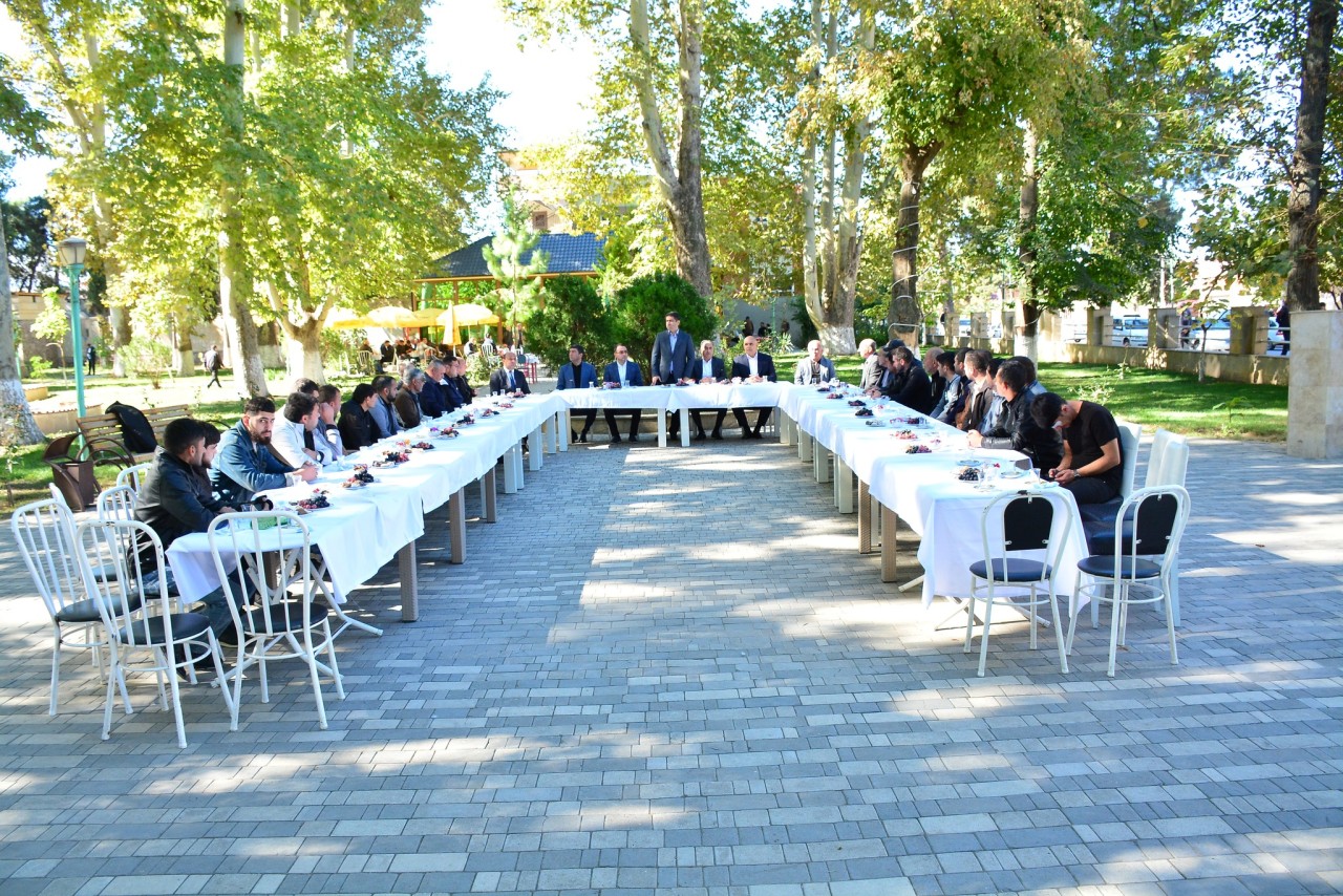 Seymur Orucov növbəti dəfə qazilərlə görüş keçirdi - FOTOLAR