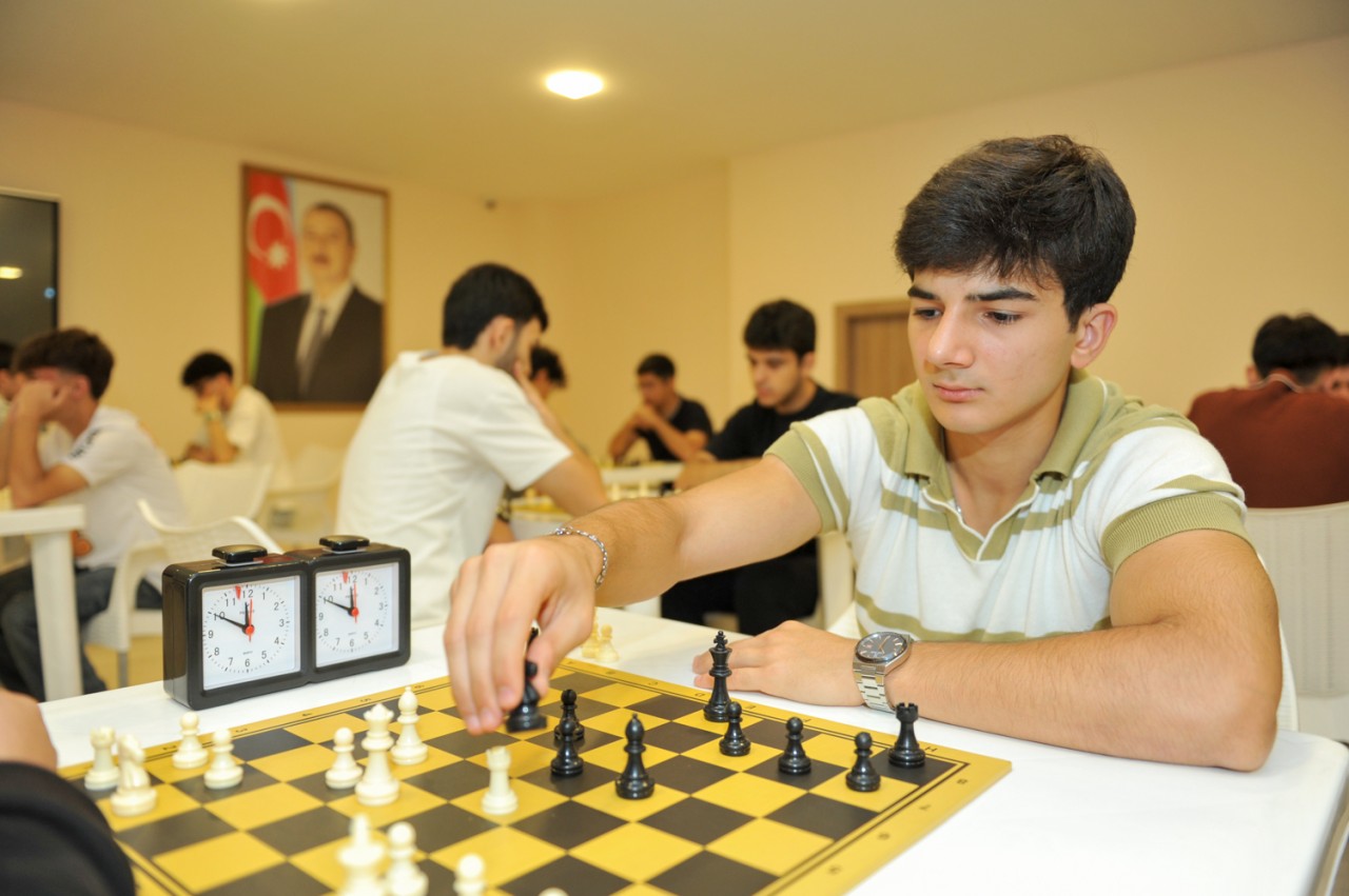 BMU-da Zəfərin 5 illiyi münasibətilə idman turniri - FOTOLAR