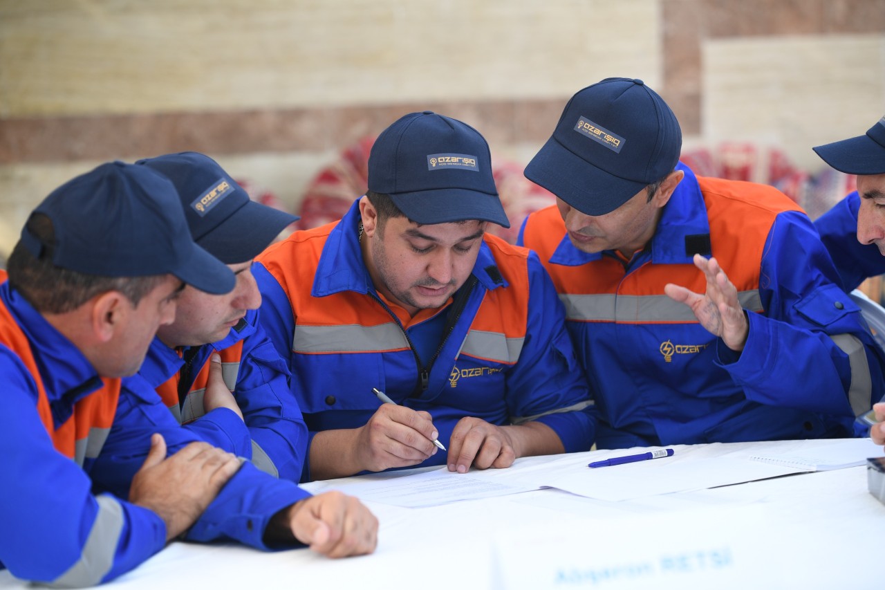 “Azərişığ”ın təşkil etdiyi yarışların final turunda 12 komanda iştirak edəcək - FOTOLAR