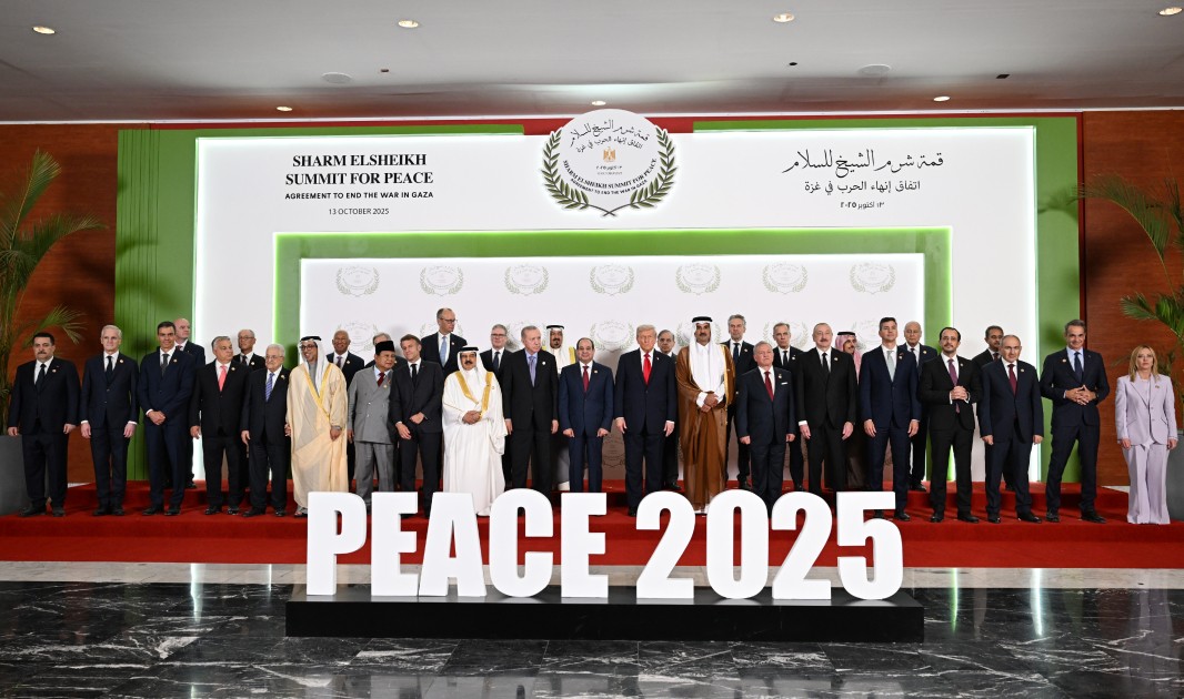 İlham Əliyev Yaxın Şərq Sülh Sammitində - YENİLƏNİB (FOTOLAR)