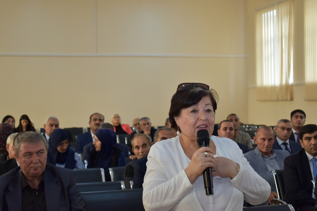 Yasamalın icra başçısı növbəti dəfə sakinlərlə görüşdü - FOTOLAR