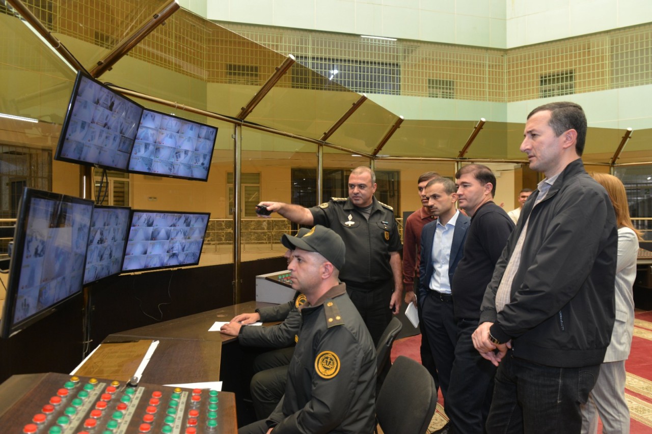 Tacikistan nümayəndə heyəti Azərbaycanın penitensiar və probasiya təcrübəsi ilə tanış oldu - FOTOLAR