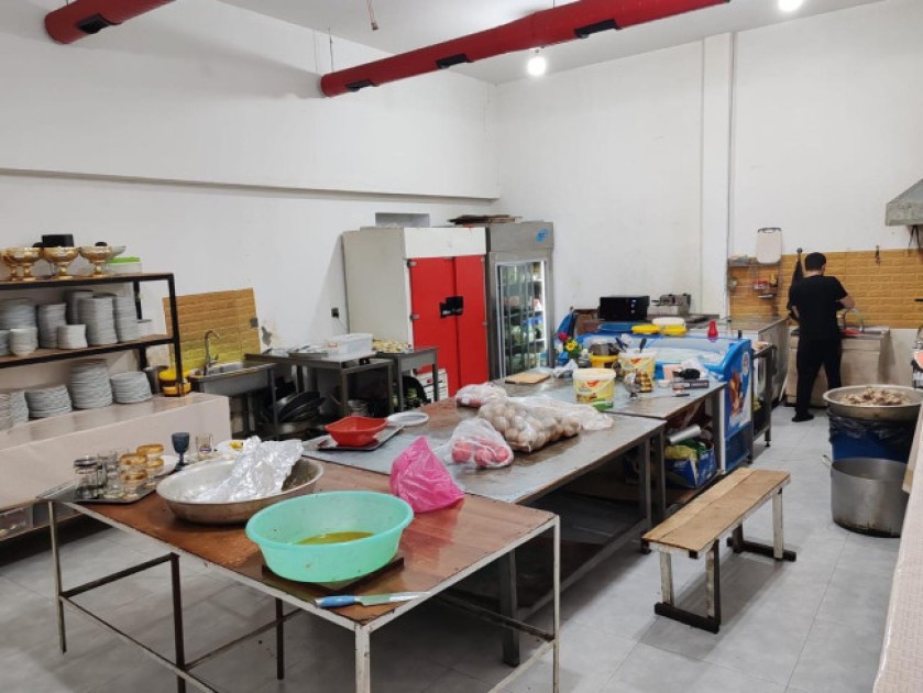 “Aristokrat” restoranında nöqsanlar aşkarlandı - FOTOLAR