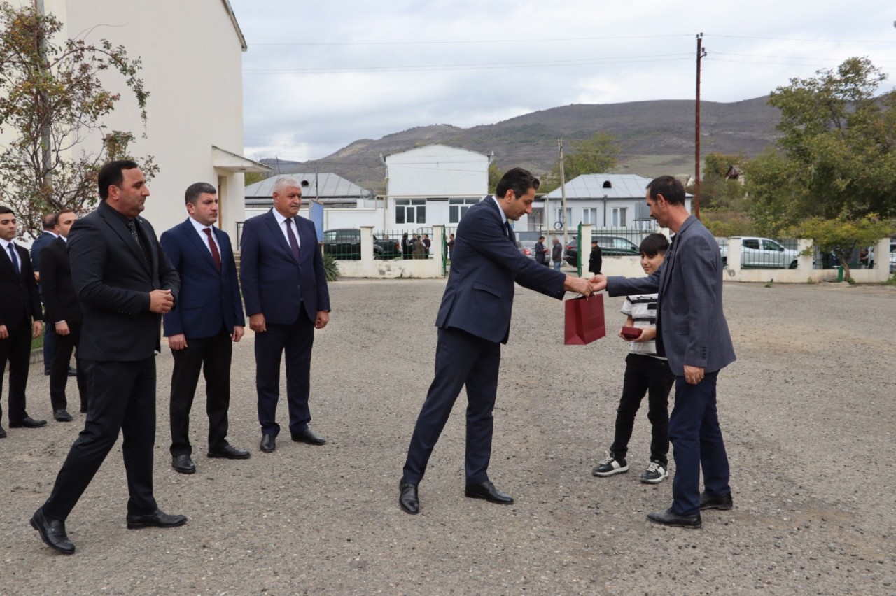 Növbəti köç karvanı Təzəbinə kəndinə çatdı - FOTOLAR (YENİLƏNİB)