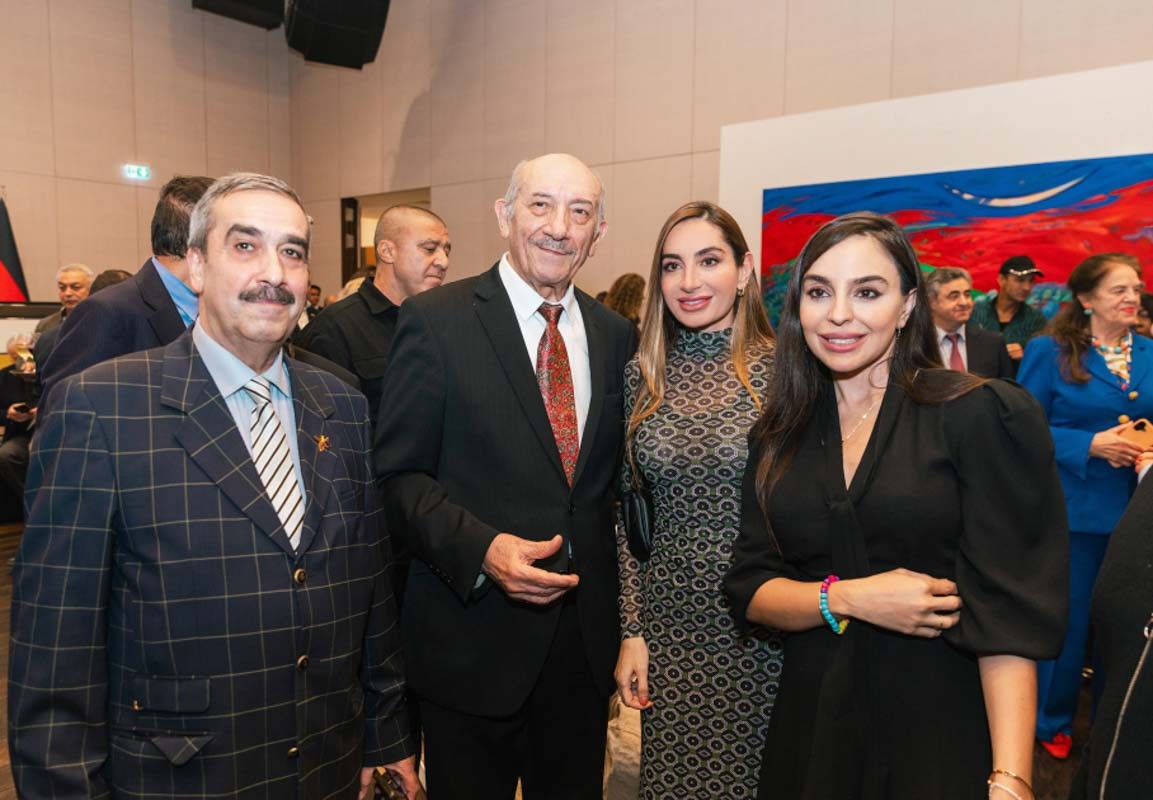 Leyla və Arzu Əliyevalar Berlində sərgidə iştirak etdi - FOTOLAR