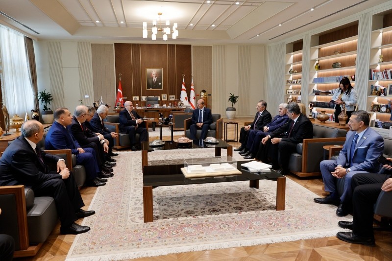 Deputatlar Prezident Ersin Tatarla görüşdü - FOTOLAR