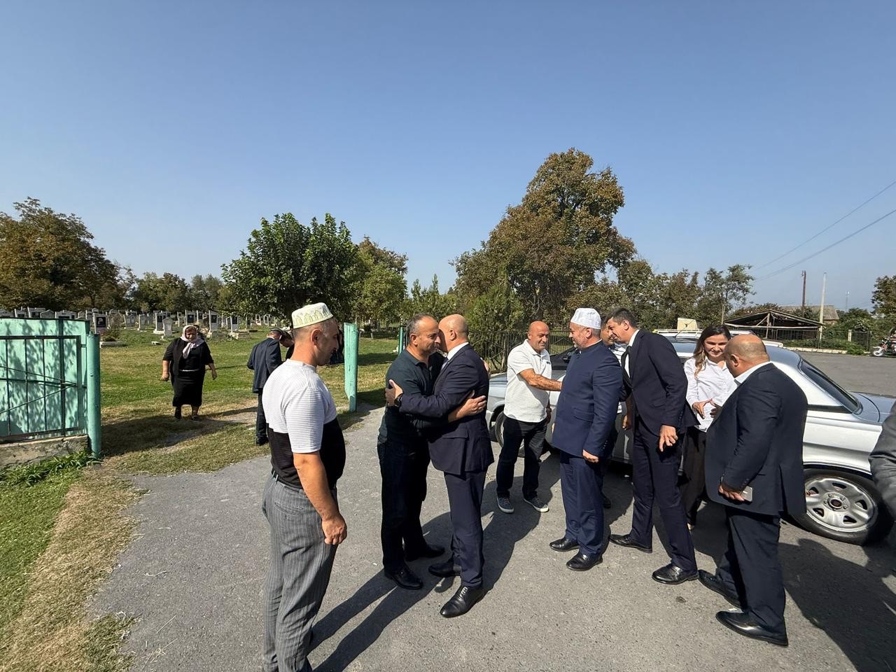 Deputat Asif Əsgərov şəhidlərin məzarını ziyarət etdi  - FOTOLAR