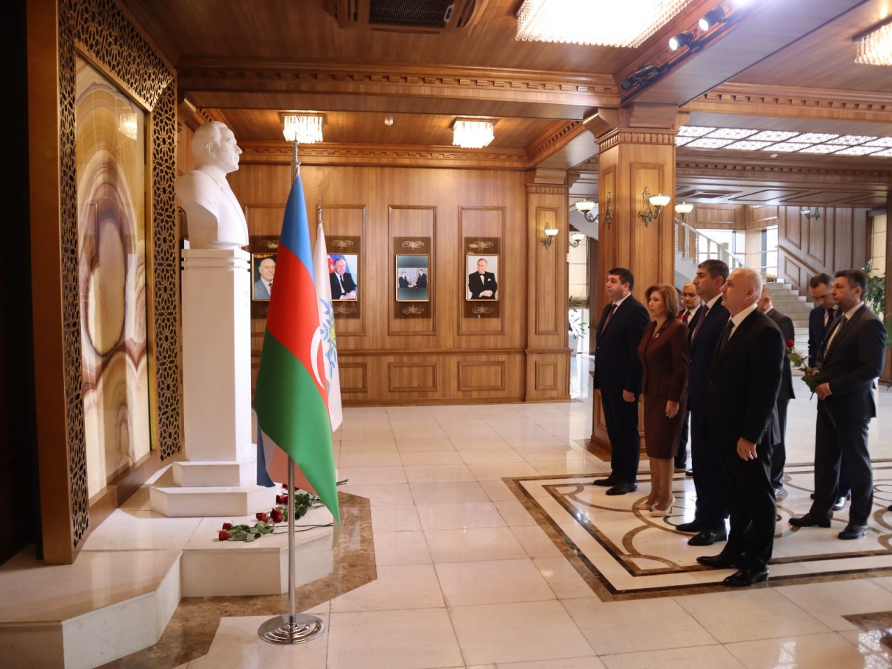 “Müstəqil Azərbaycanın inkişafında yeni mərhələnin başlanğıcı” adlı tədbir keçirilib - FOTOLAR