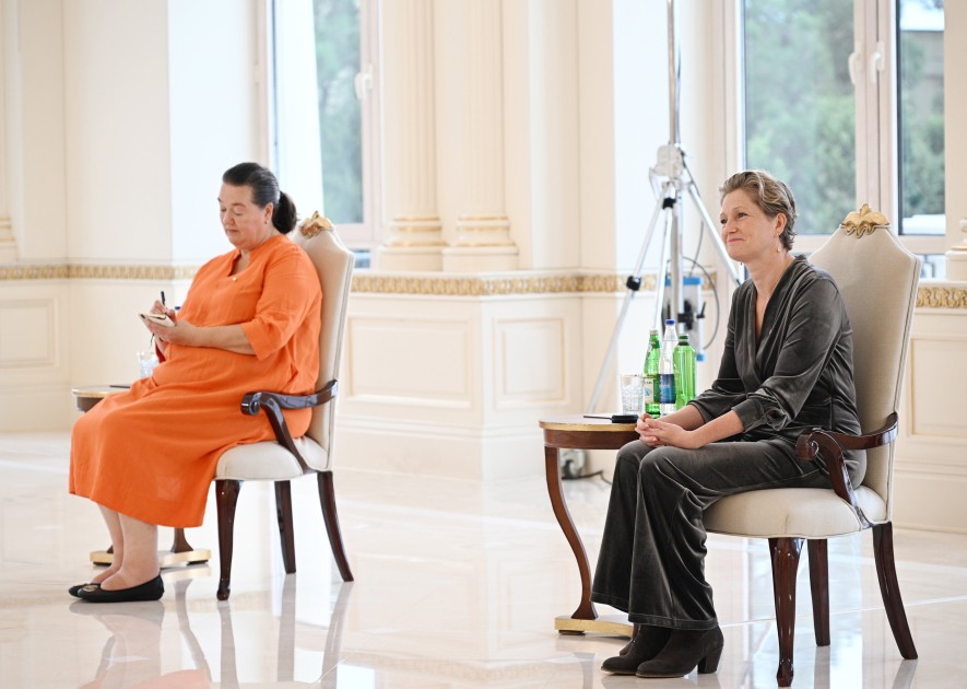 İlham Əliyev yeni səfirlərin etimadnamələrini qəbul etdi - FOTOLAR (YENİLƏNİB)