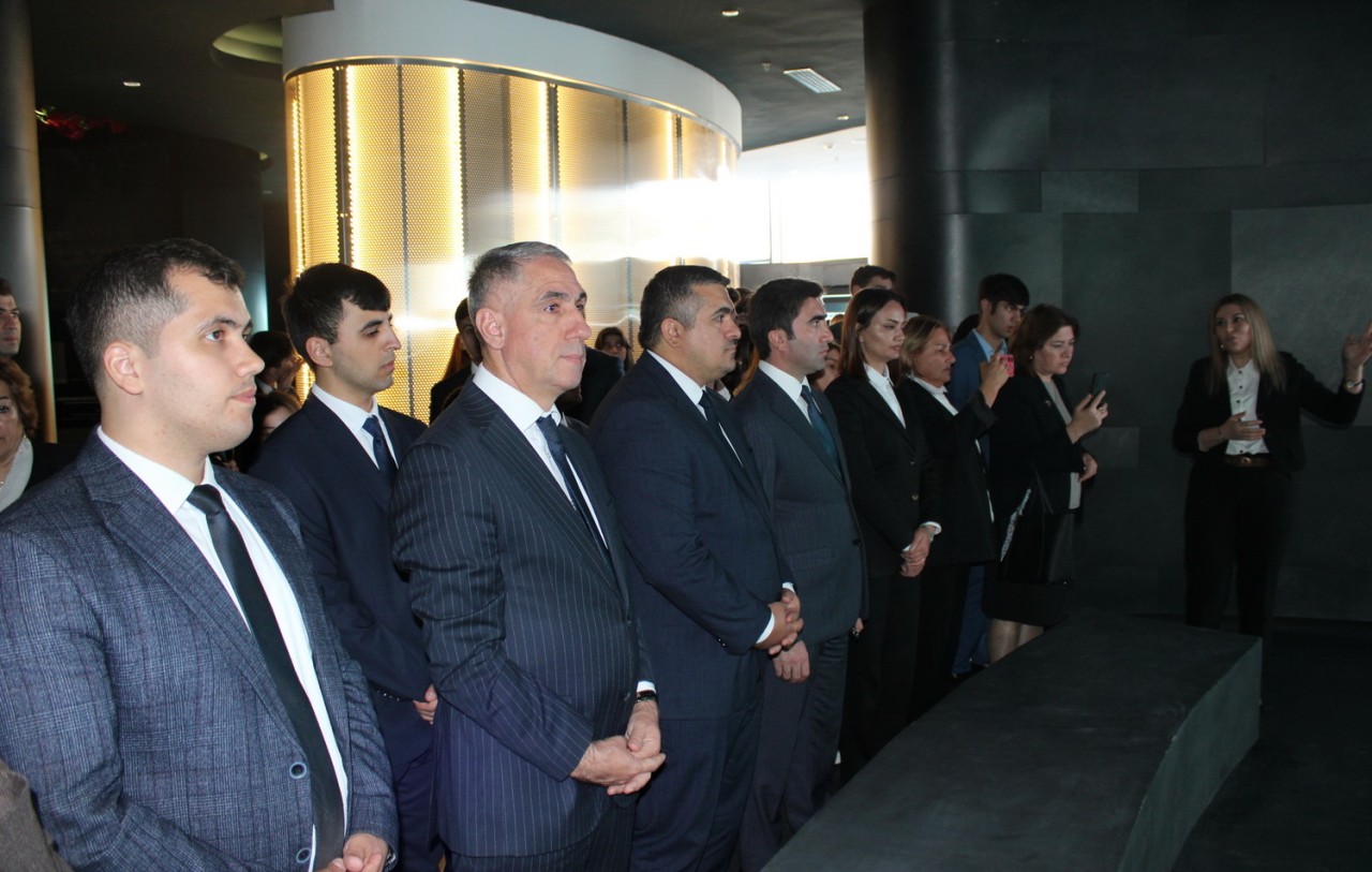 YAP Nizami rayon təşkilatının könüllüləri Gəncədə olublar - FOTOLAR